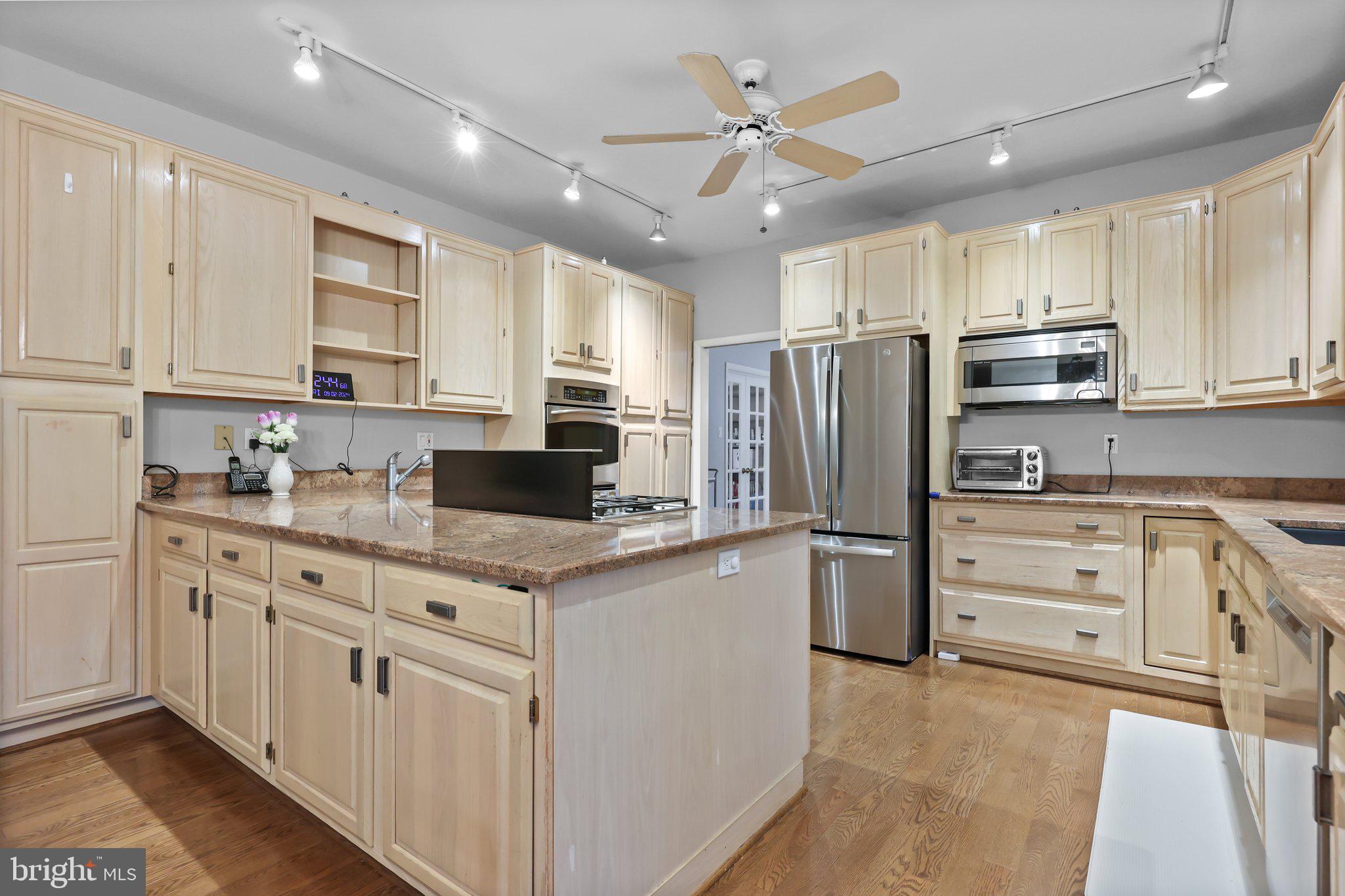 WALNUT RIDGE - Residential