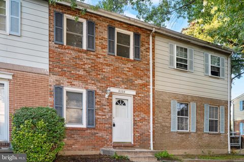 8228 MONAEGAN SEVERN MD 21144