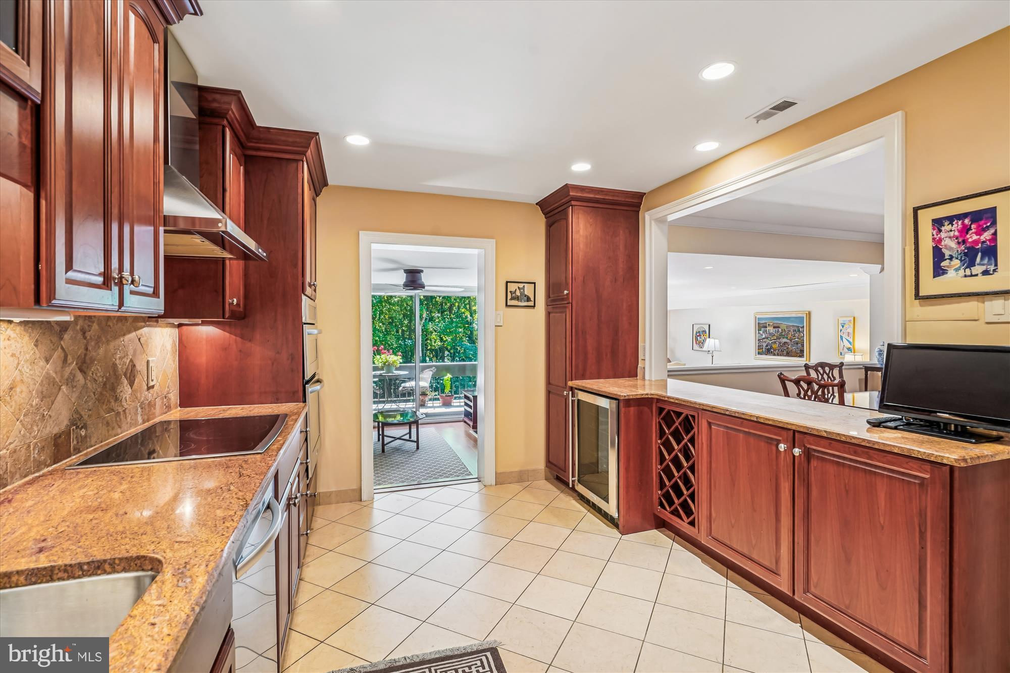 SUMNER VILLAGE - Residential