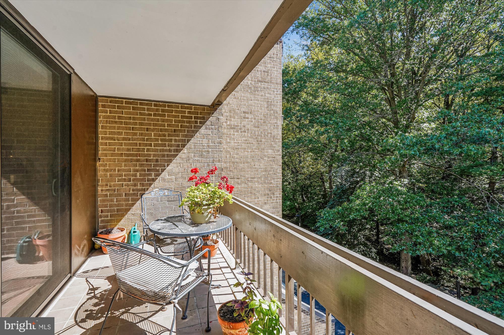 SUMNER VILLAGE - Residential