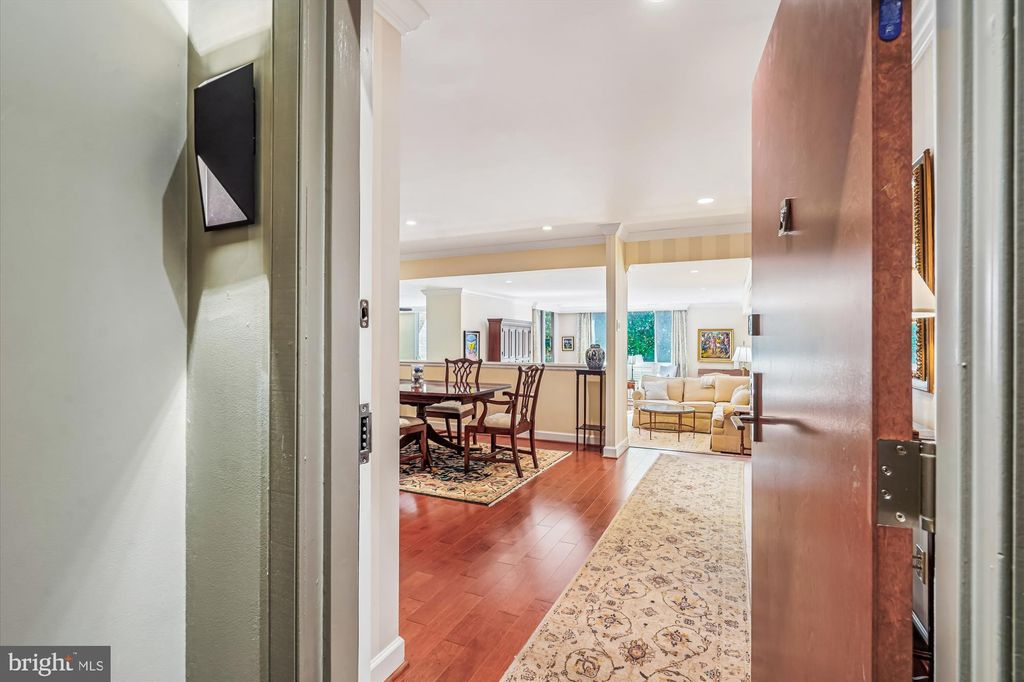 Photo of 4960 Sentinel Drive #10-302, BETHESDA, MD 20816 (MLS # MDMC2201678)