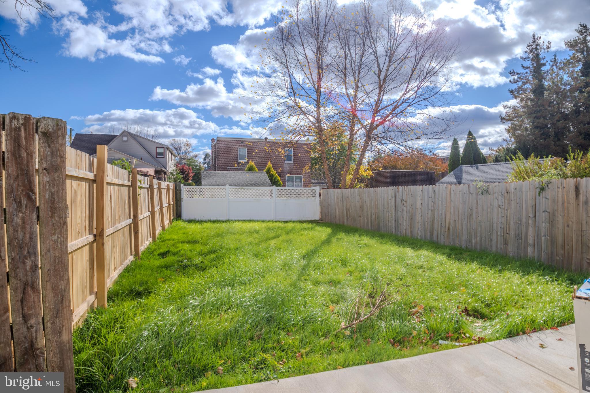 HAVERTOWN - Residential