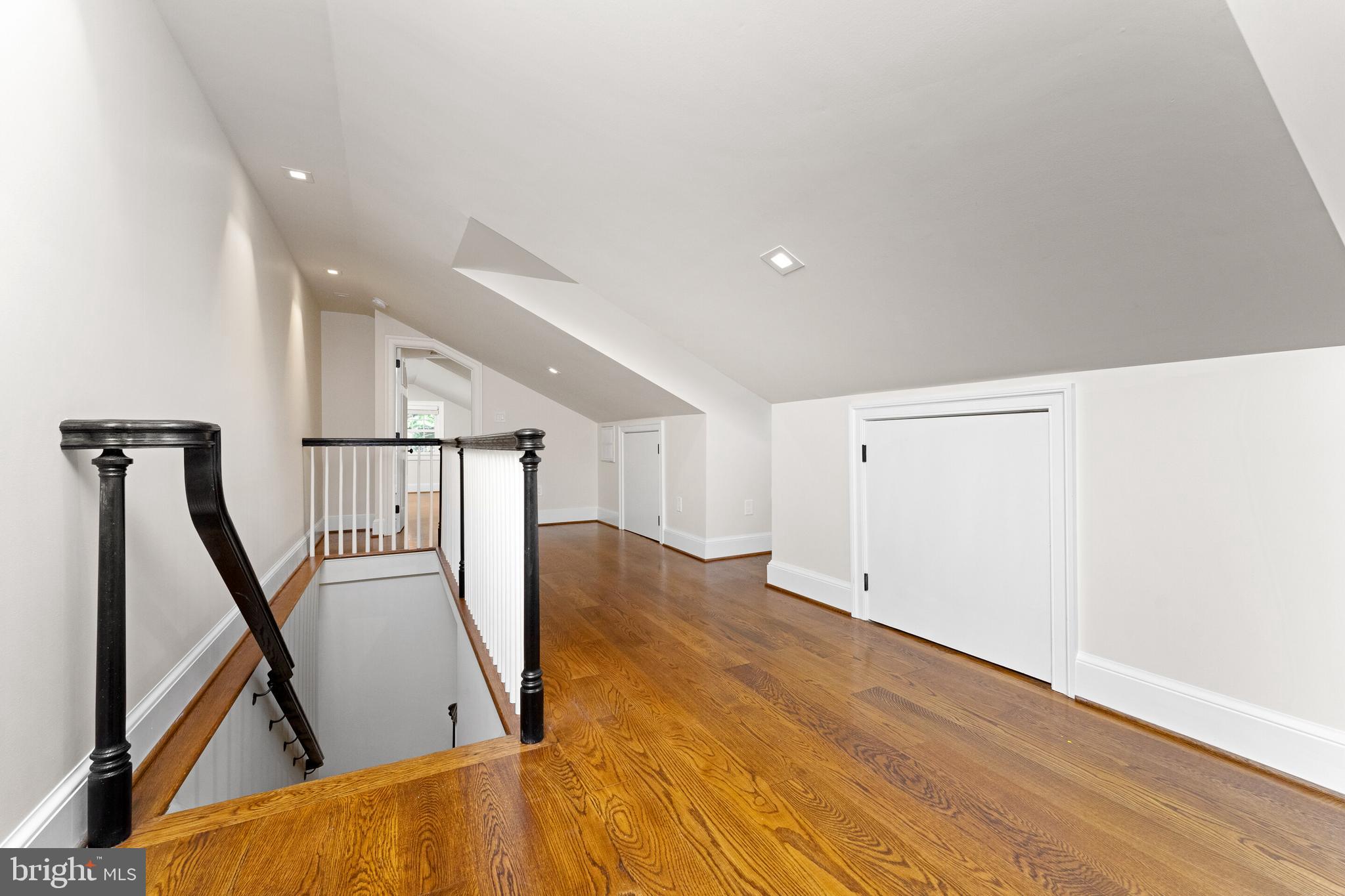 OLD TOWN ALEXANDRIA - Residential