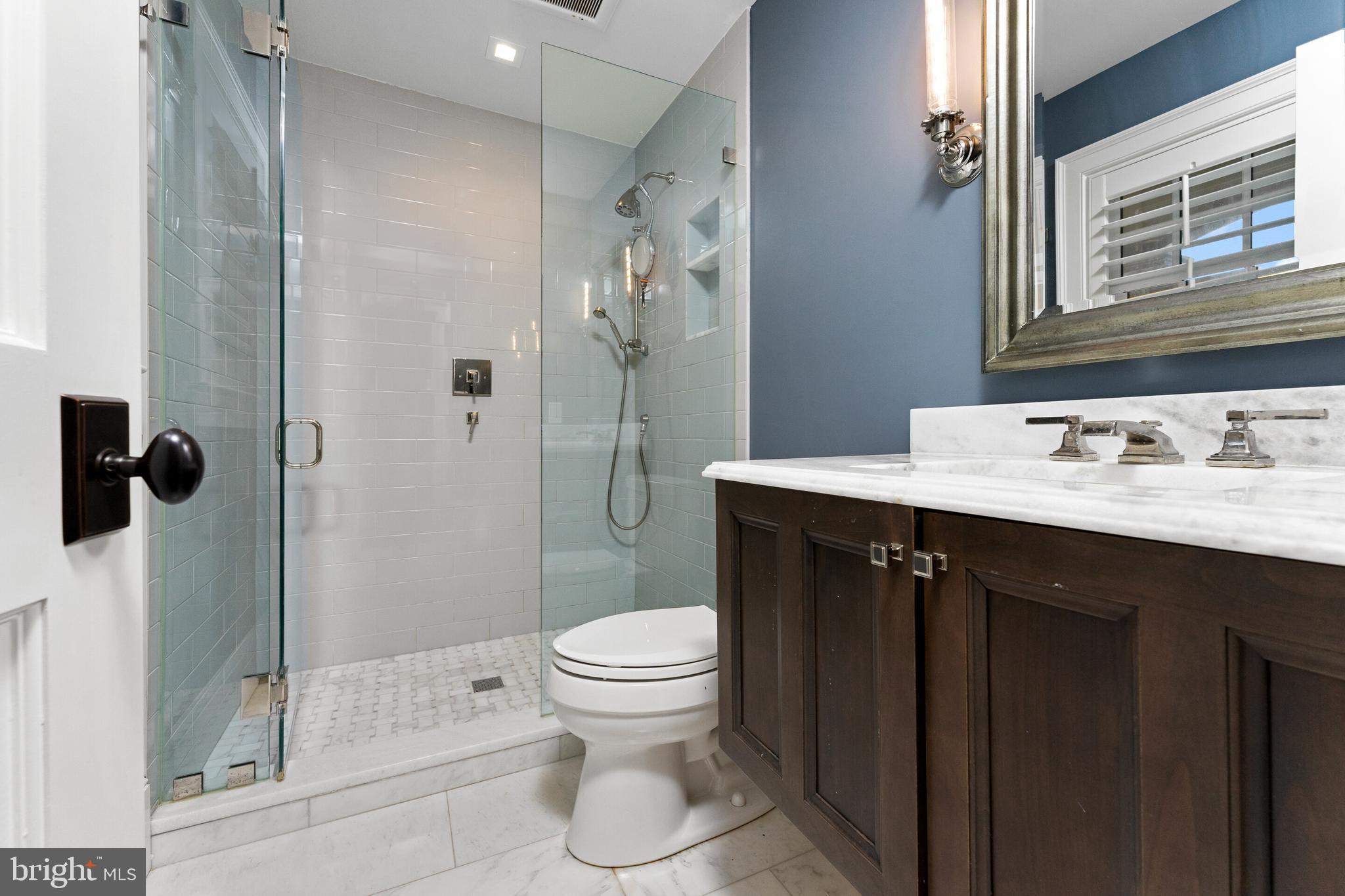 OLD TOWN ALEXANDRIA - Residential