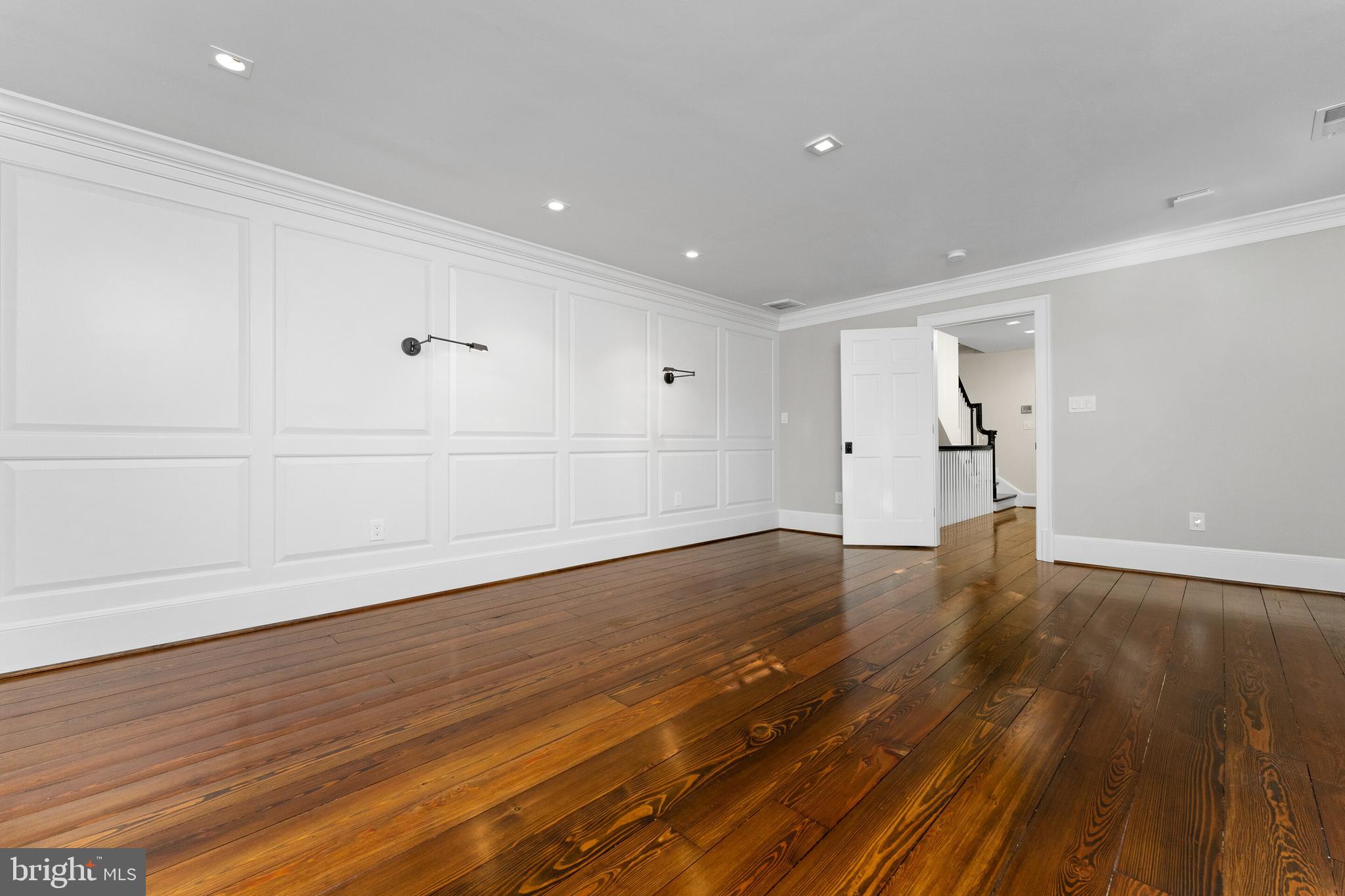 OLD TOWN ALEXANDRIA - Residential