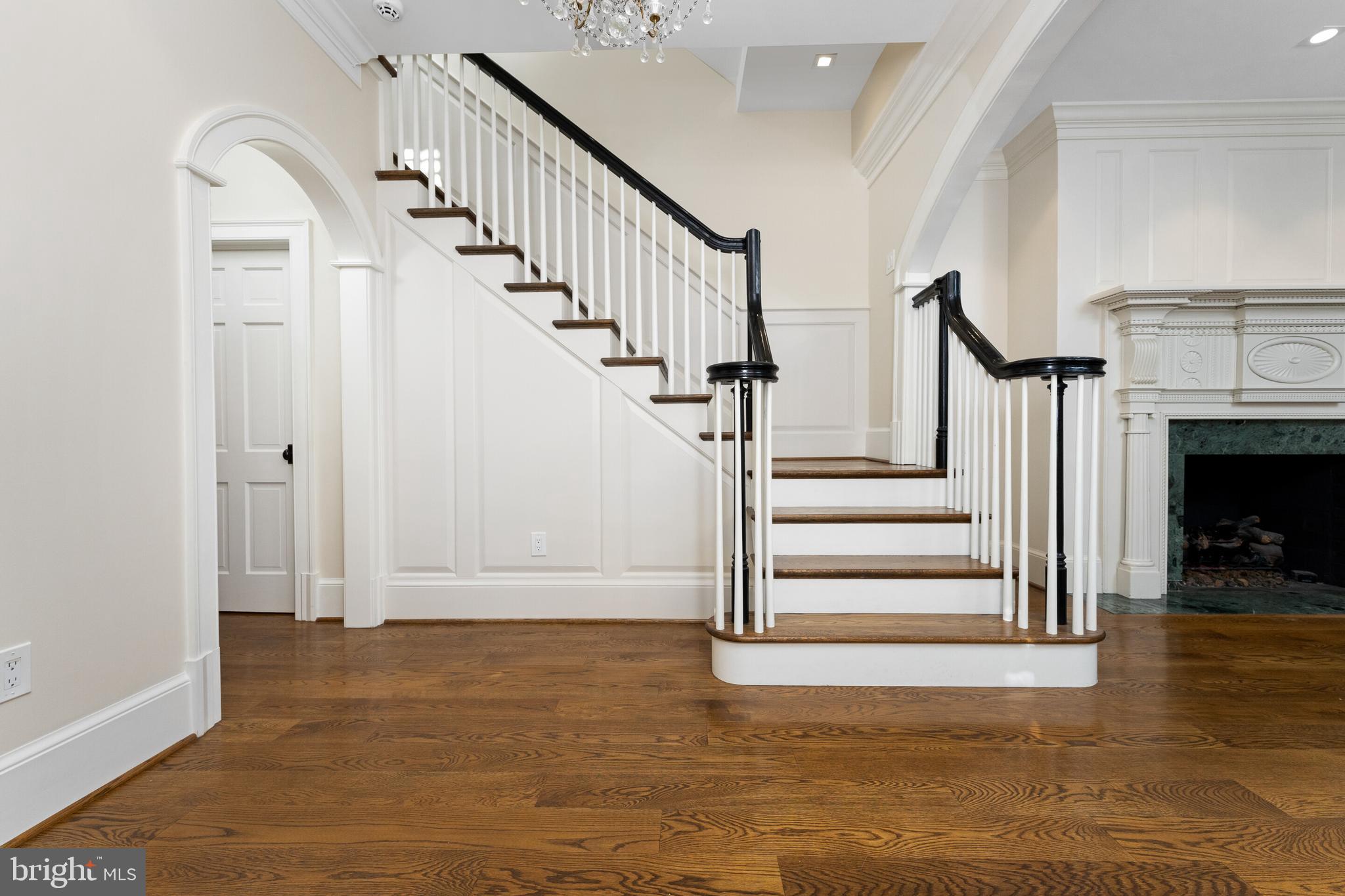 OLD TOWN ALEXANDRIA - Residential