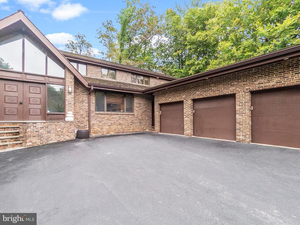 POTOMAC OVERLOOK - Residential