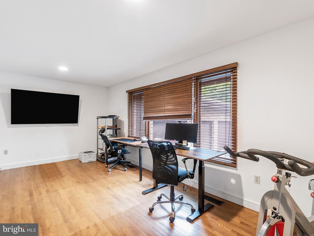 POTOMAC OVERLOOK - Residential