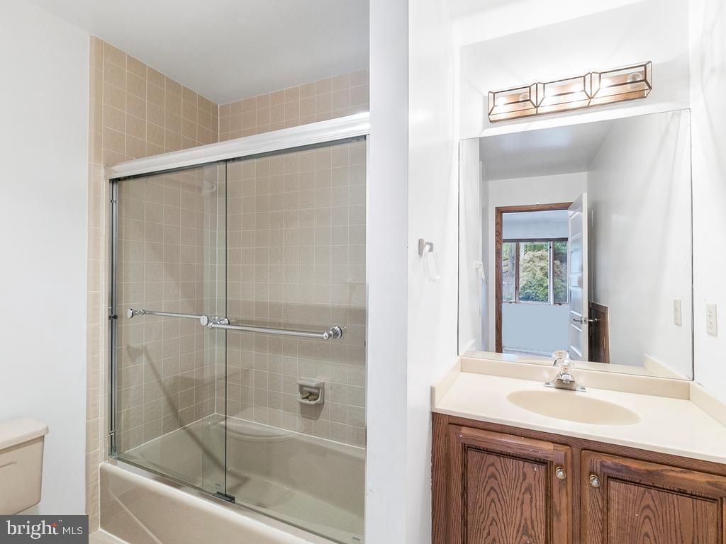 POTOMAC OVERLOOK - Residential