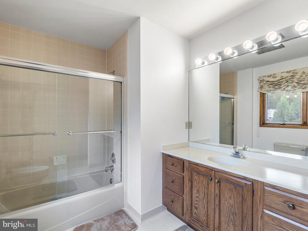 POTOMAC OVERLOOK - Residential