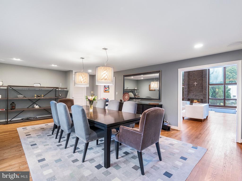 POTOMAC OVERLOOK - Residential