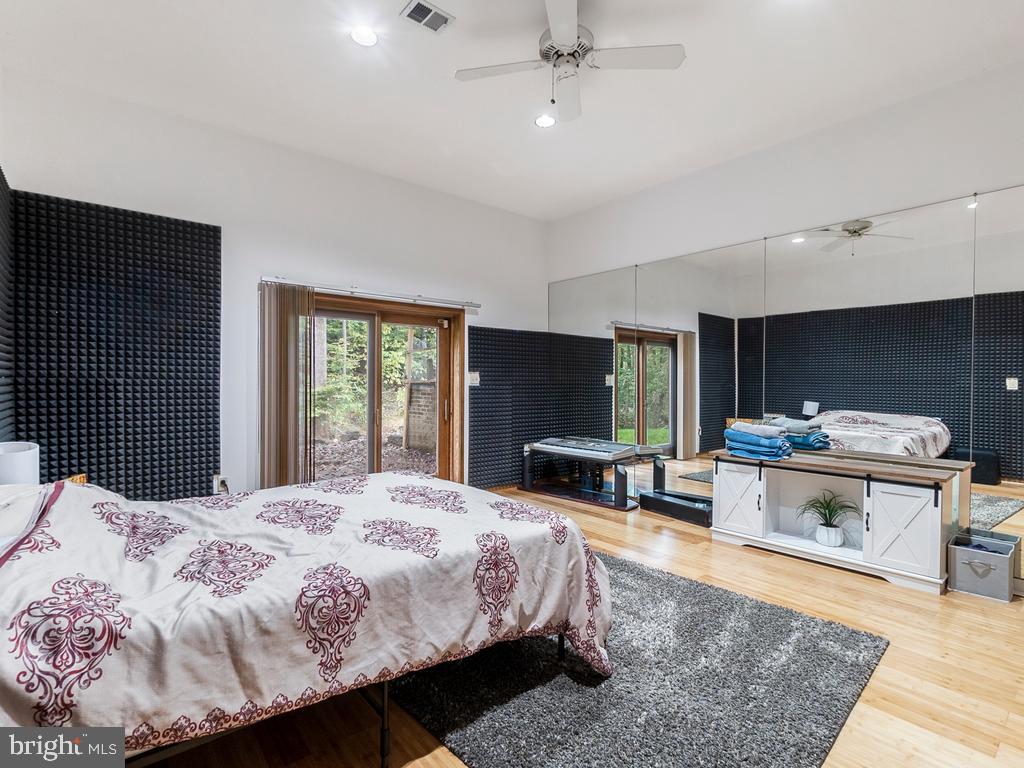 POTOMAC OVERLOOK - Residential