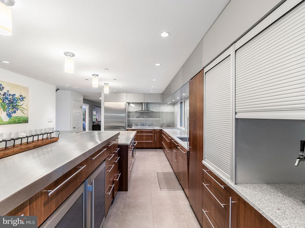 POTOMAC OVERLOOK - Residential