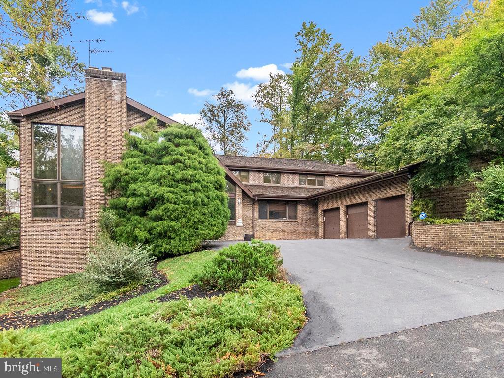 POTOMAC OVERLOOK - Residential