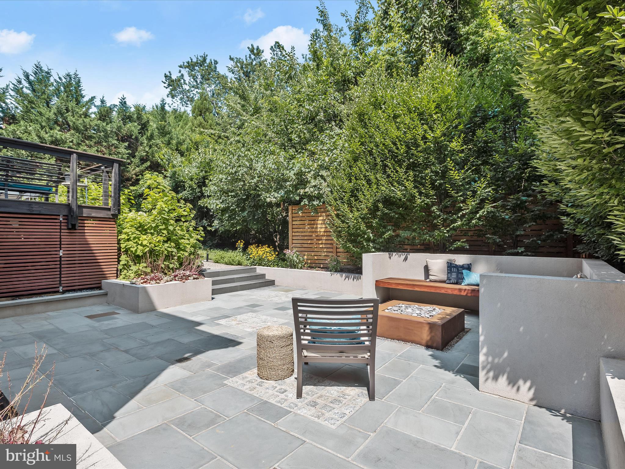 LEE HEIGHTS - Residential