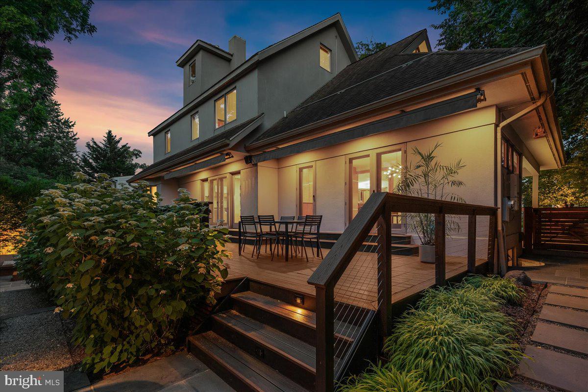 LEE HEIGHTS - Residential