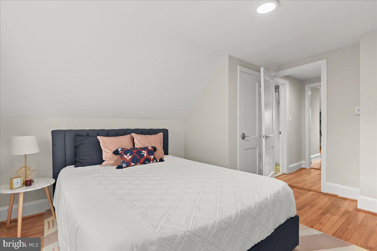 LEE HEIGHTS - Residential