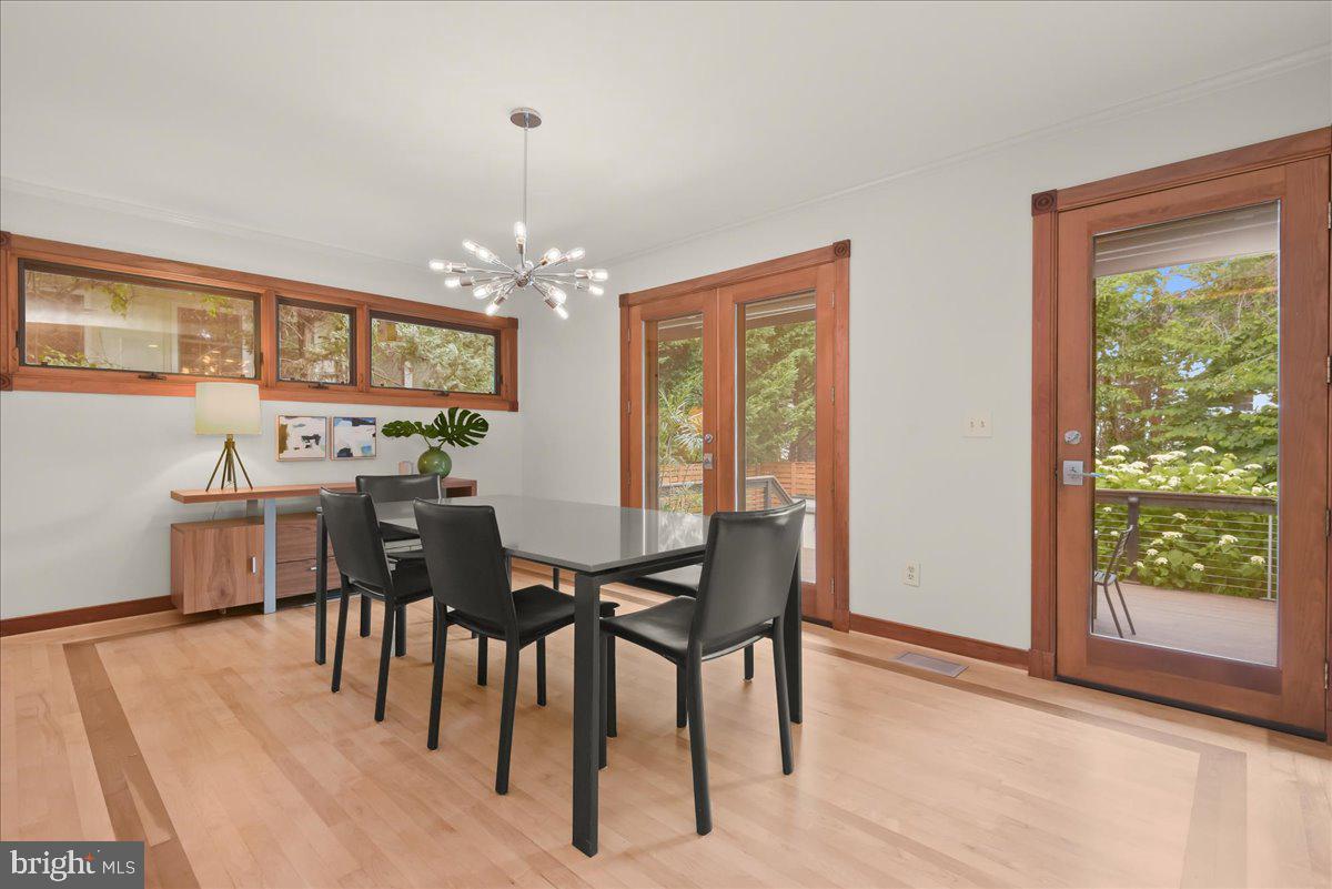 LEE HEIGHTS - Residential