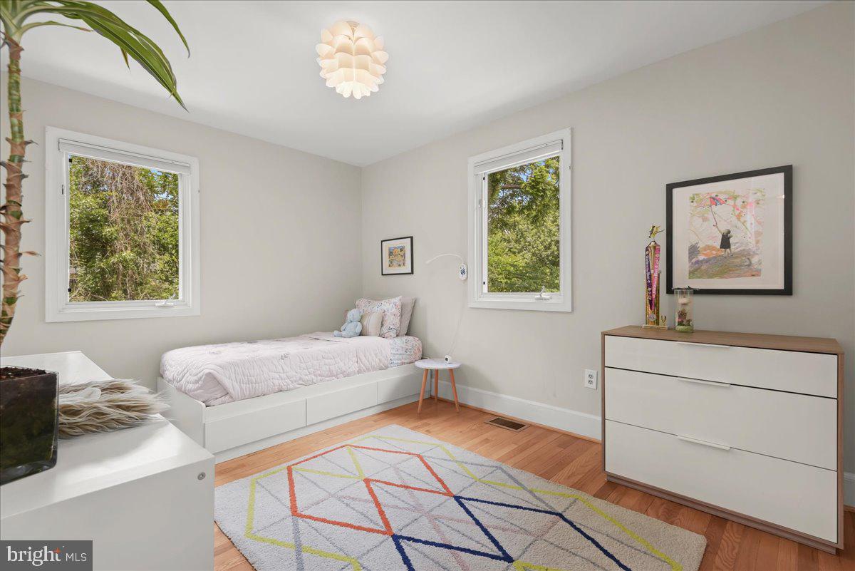 LEE HEIGHTS - Residential