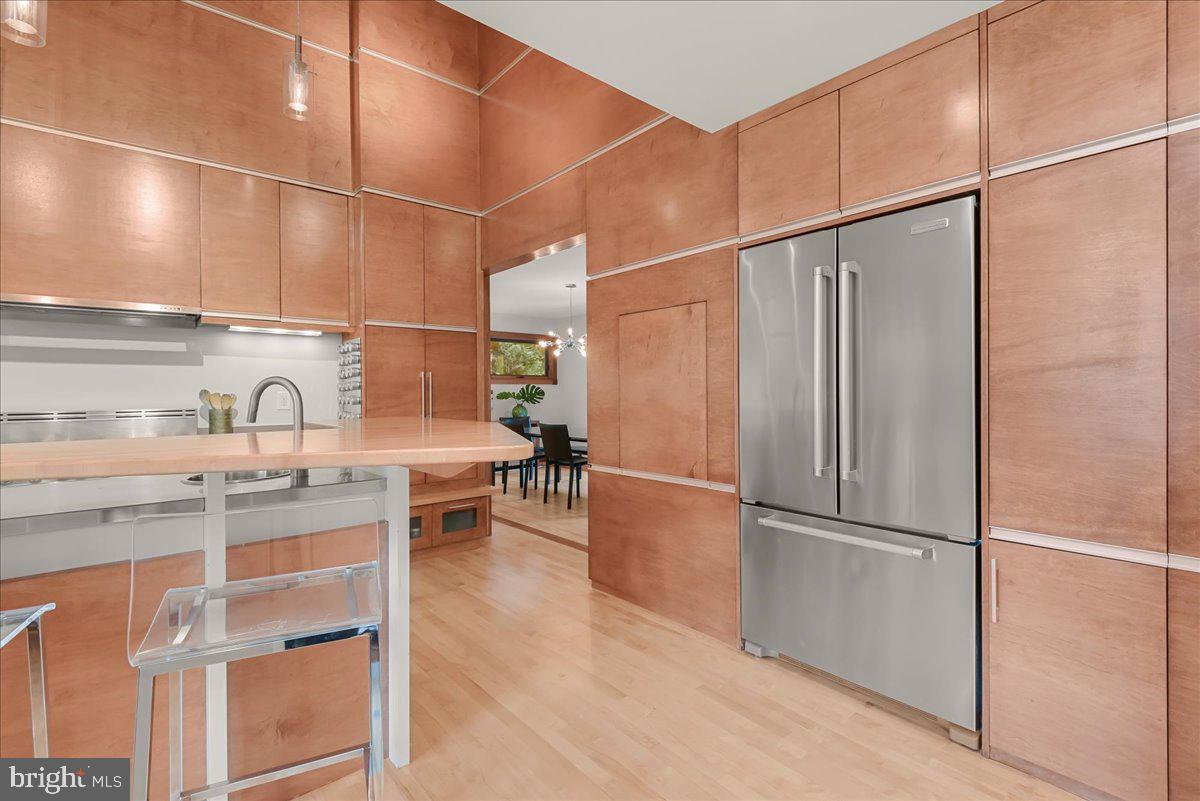 LEE HEIGHTS - Residential