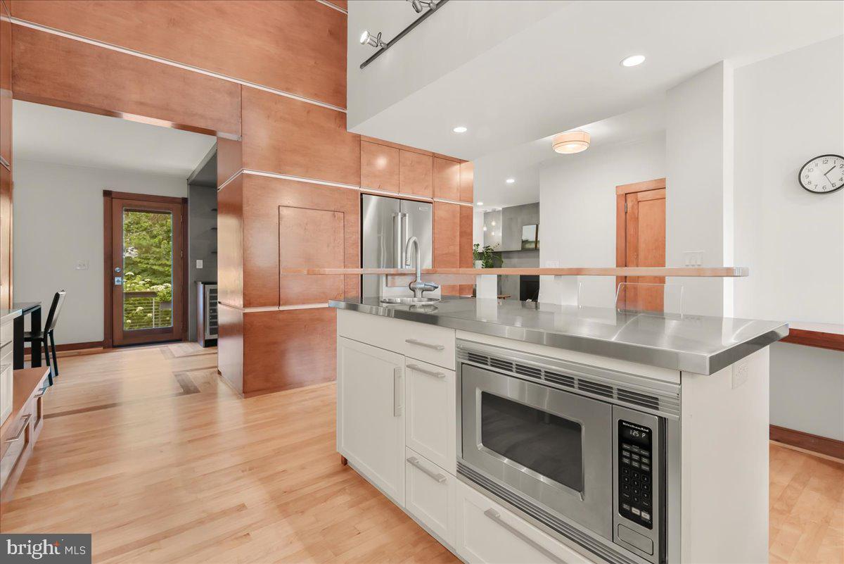 LEE HEIGHTS - Residential