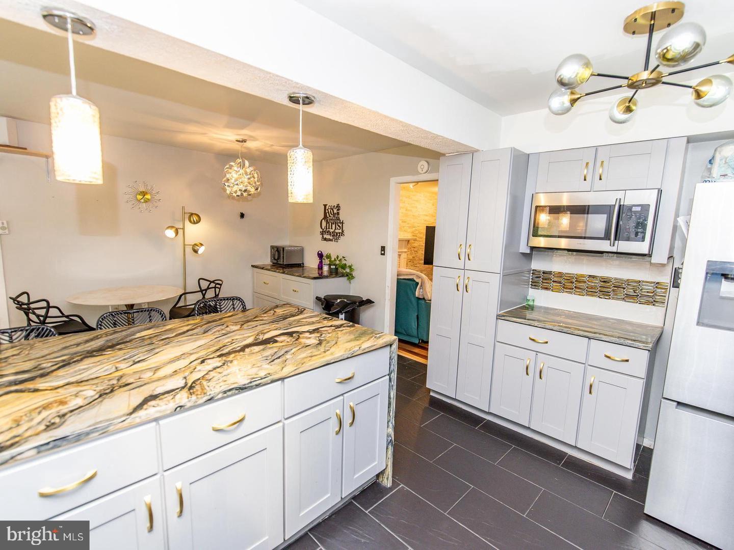 SOMERSET AT BELAIR - Residential