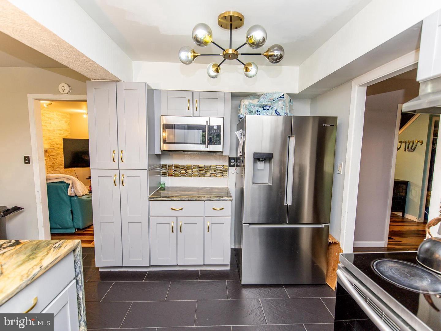 SOMERSET AT BELAIR - Residential