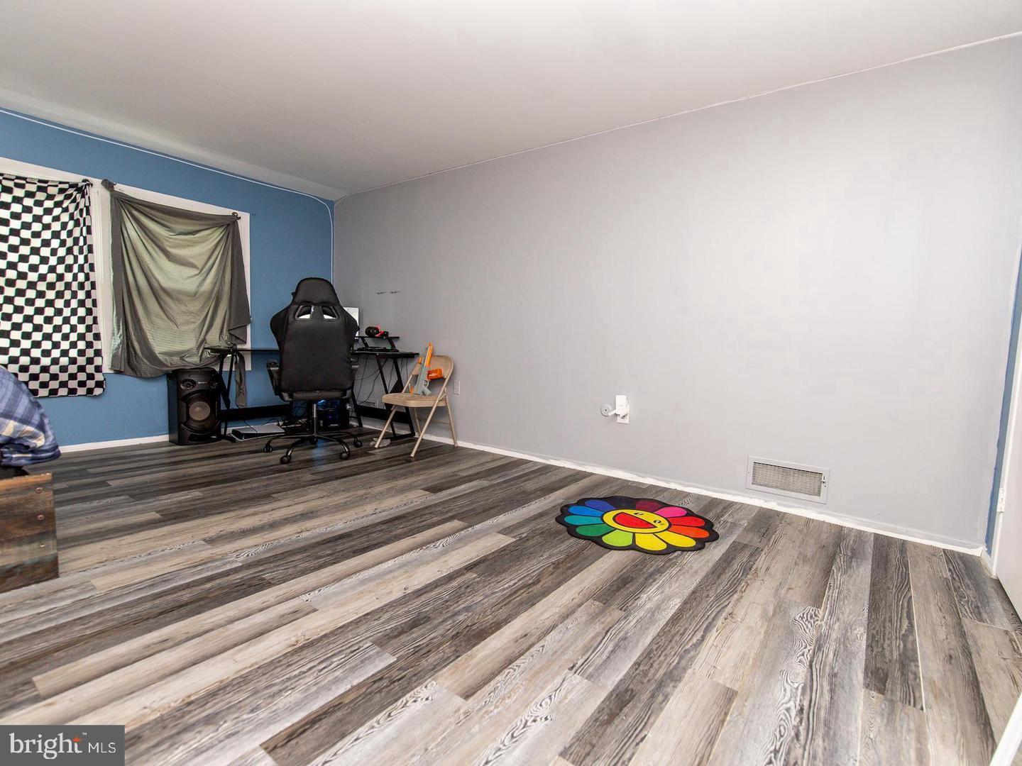 SOMERSET AT BELAIR - Residential