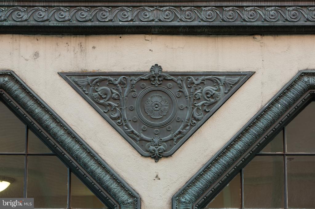 CENTER CITY - Residential Lease