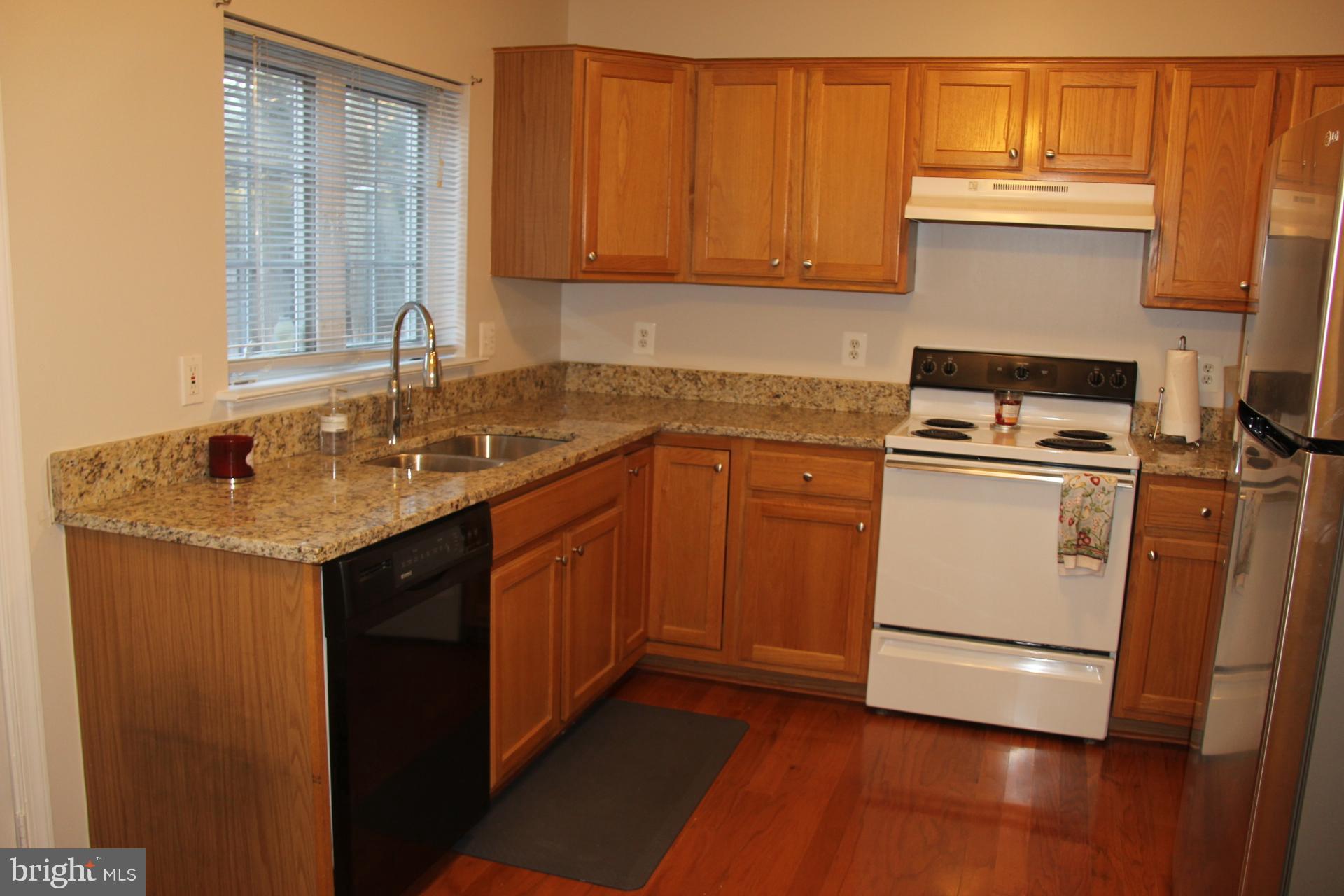 MONROE CHASE - Residential Lease