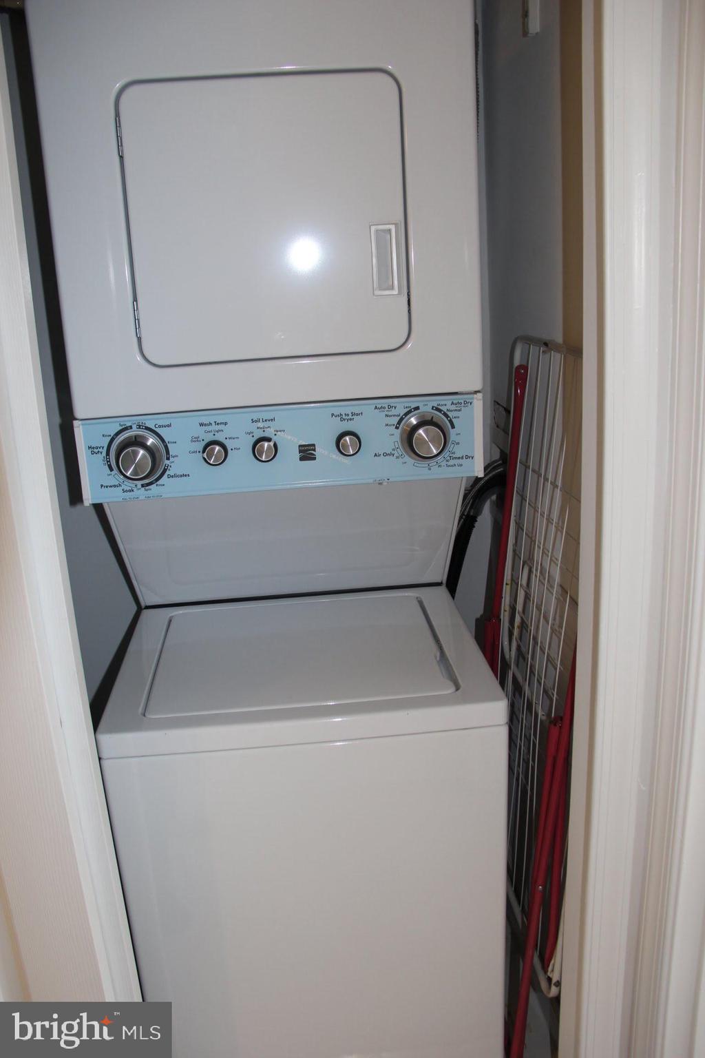 MONROE CHASE - Residential Lease