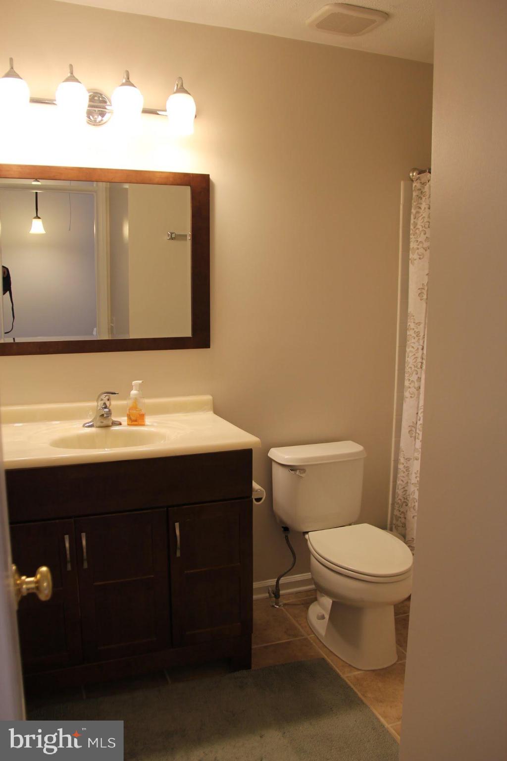 MONROE CHASE - Residential Lease