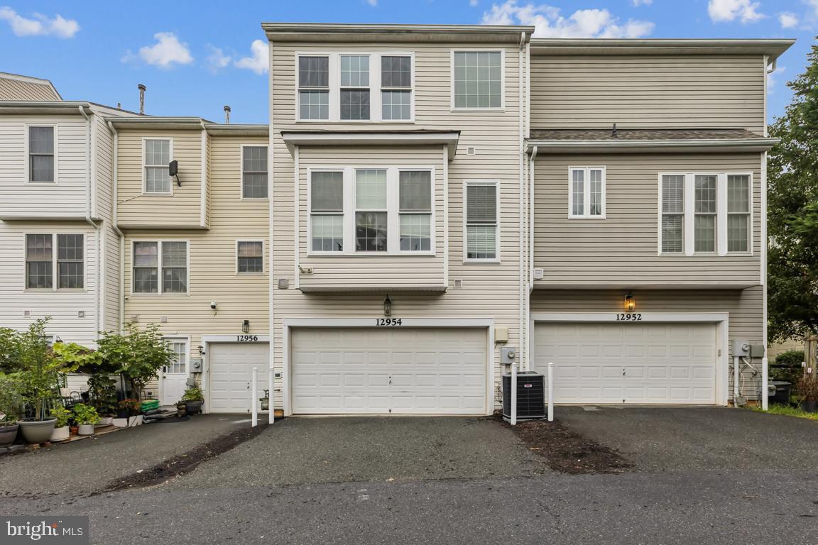 SUMMERFIELD CROSSING - Residential Lease