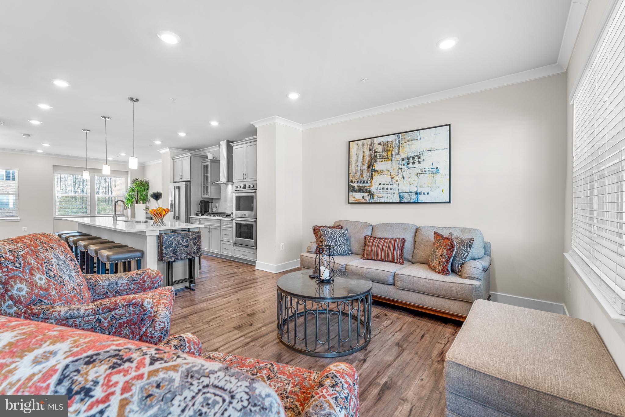 WHITE PLAINS - Residential