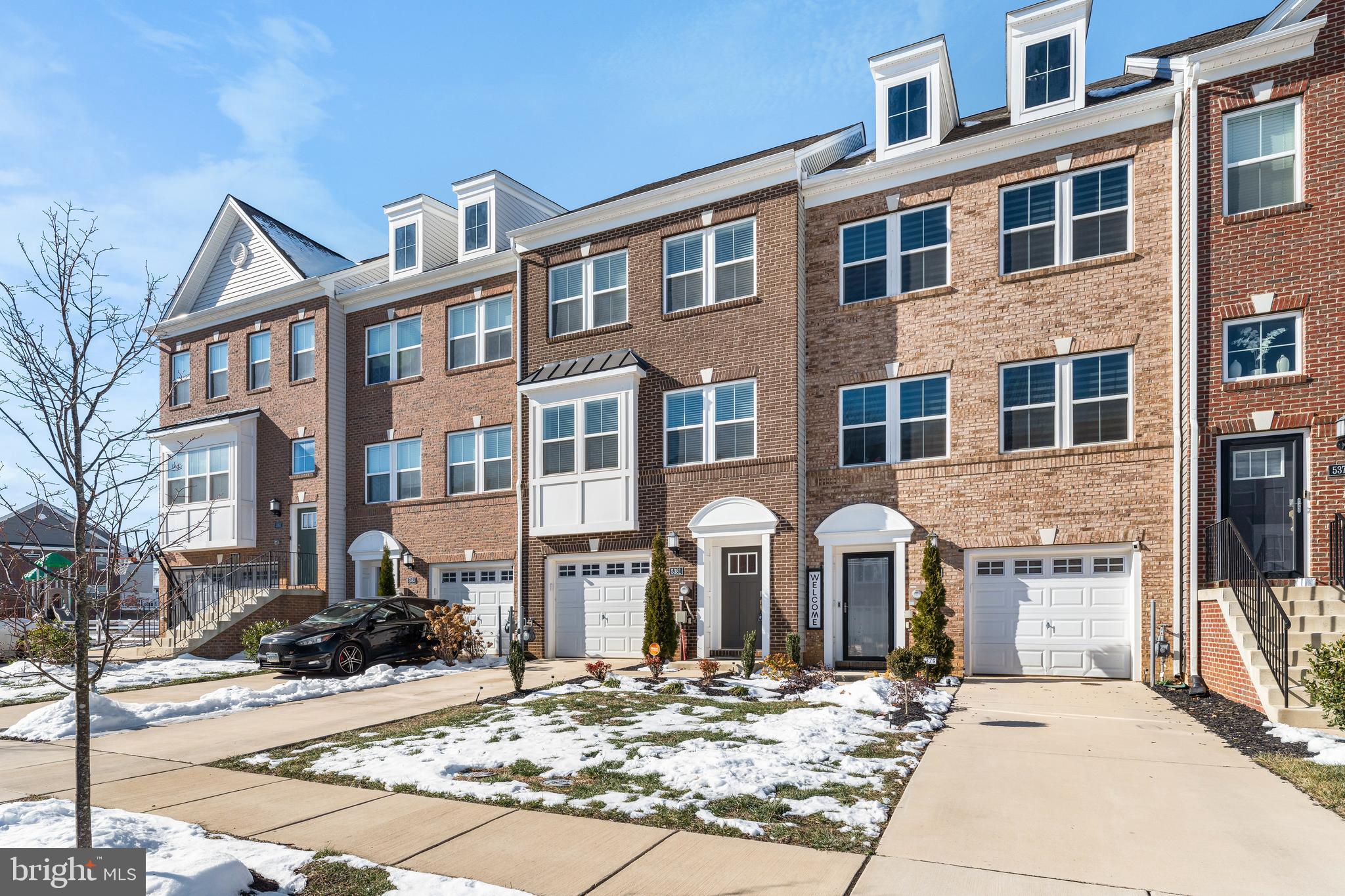 WHITE PLAINS - Residential