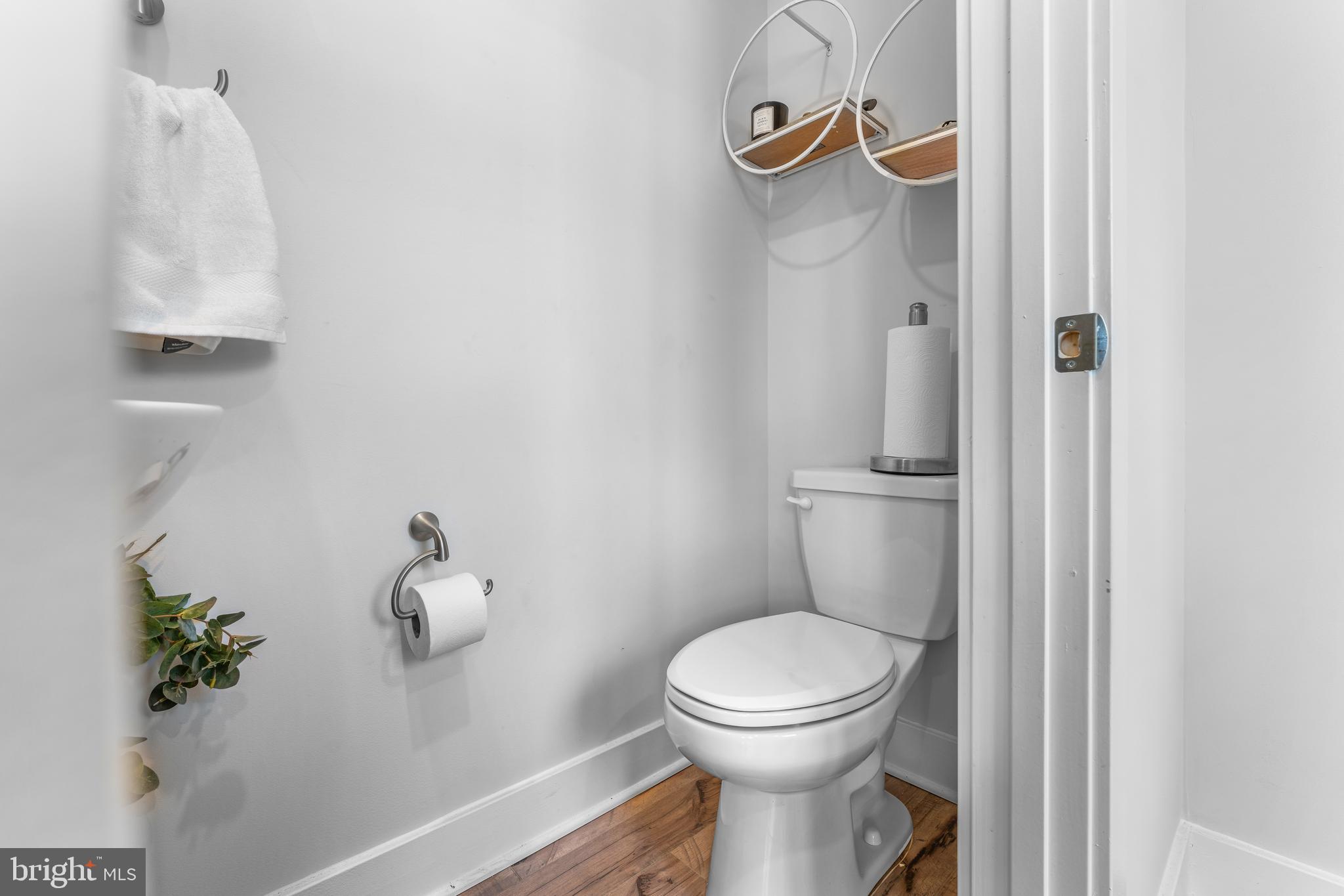 WHITE PLAINS - Residential