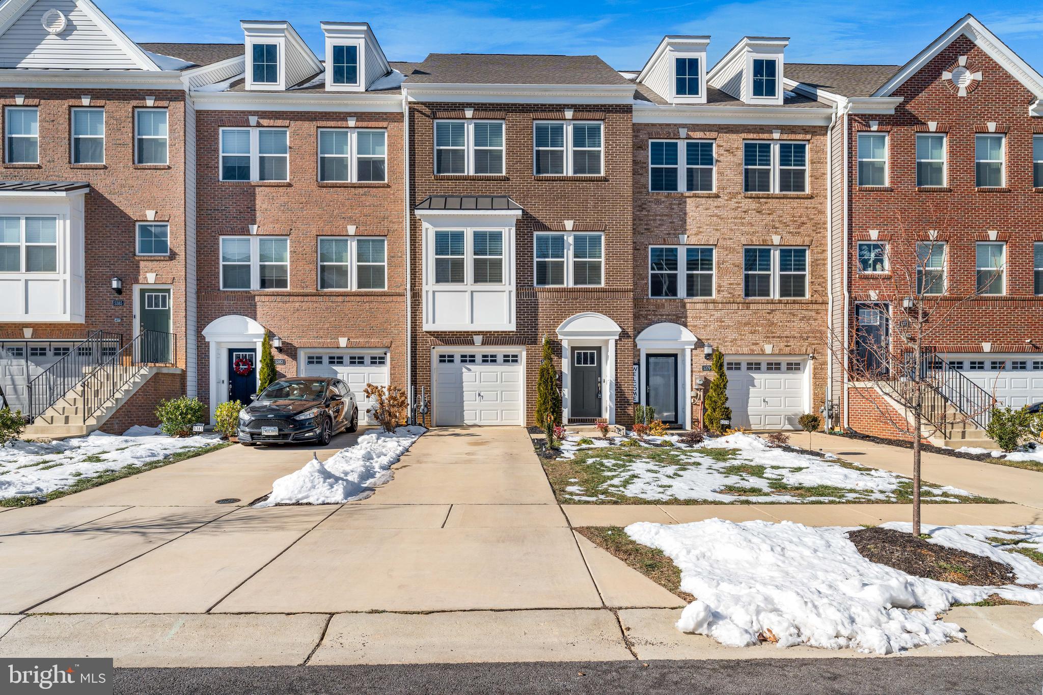 WHITE PLAINS - Residential