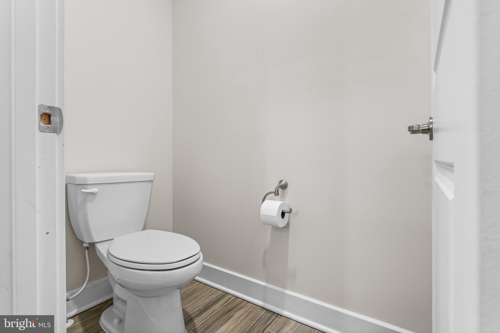 WHITE PLAINS - Residential