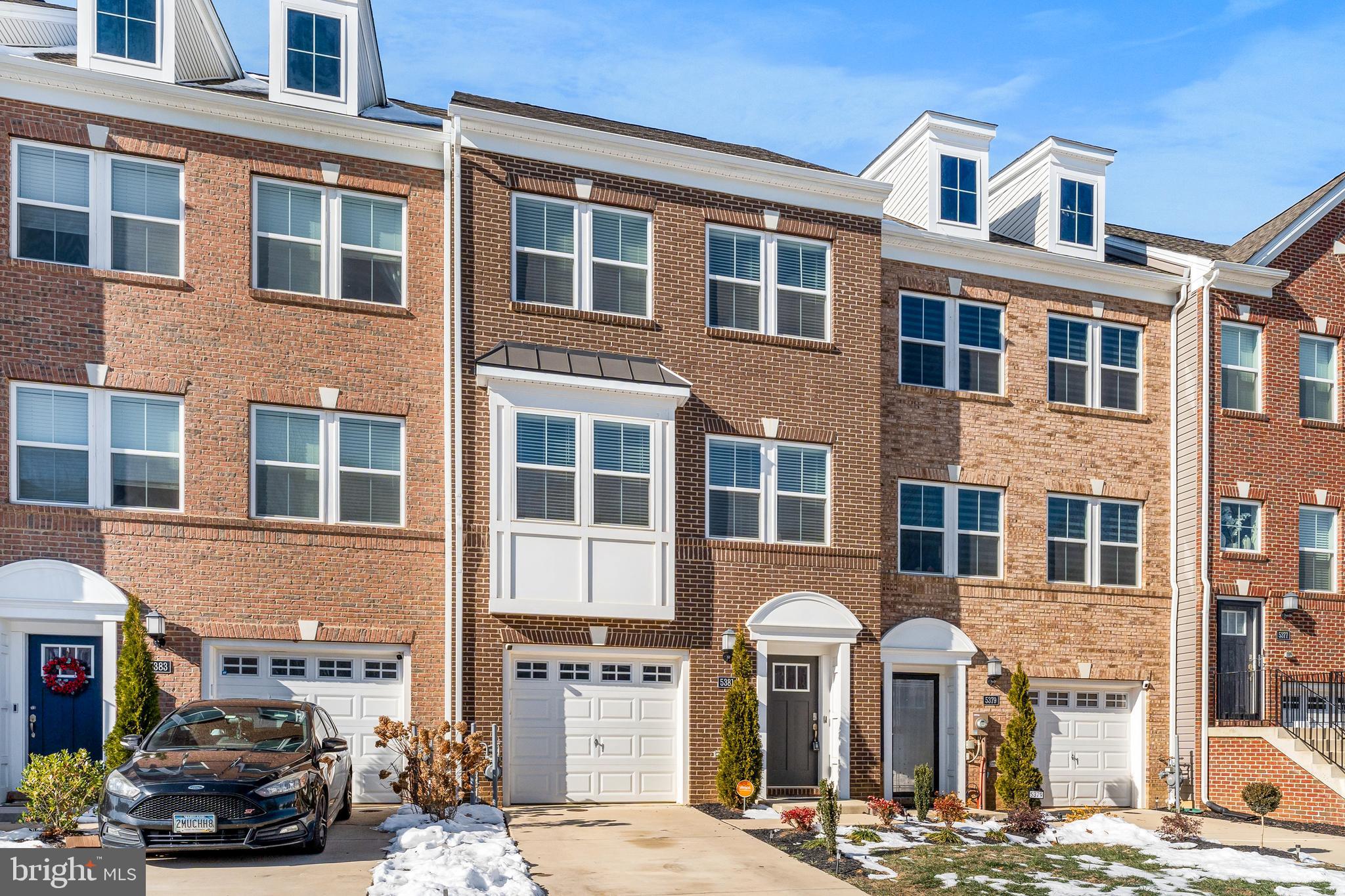 WHITE PLAINS - Residential