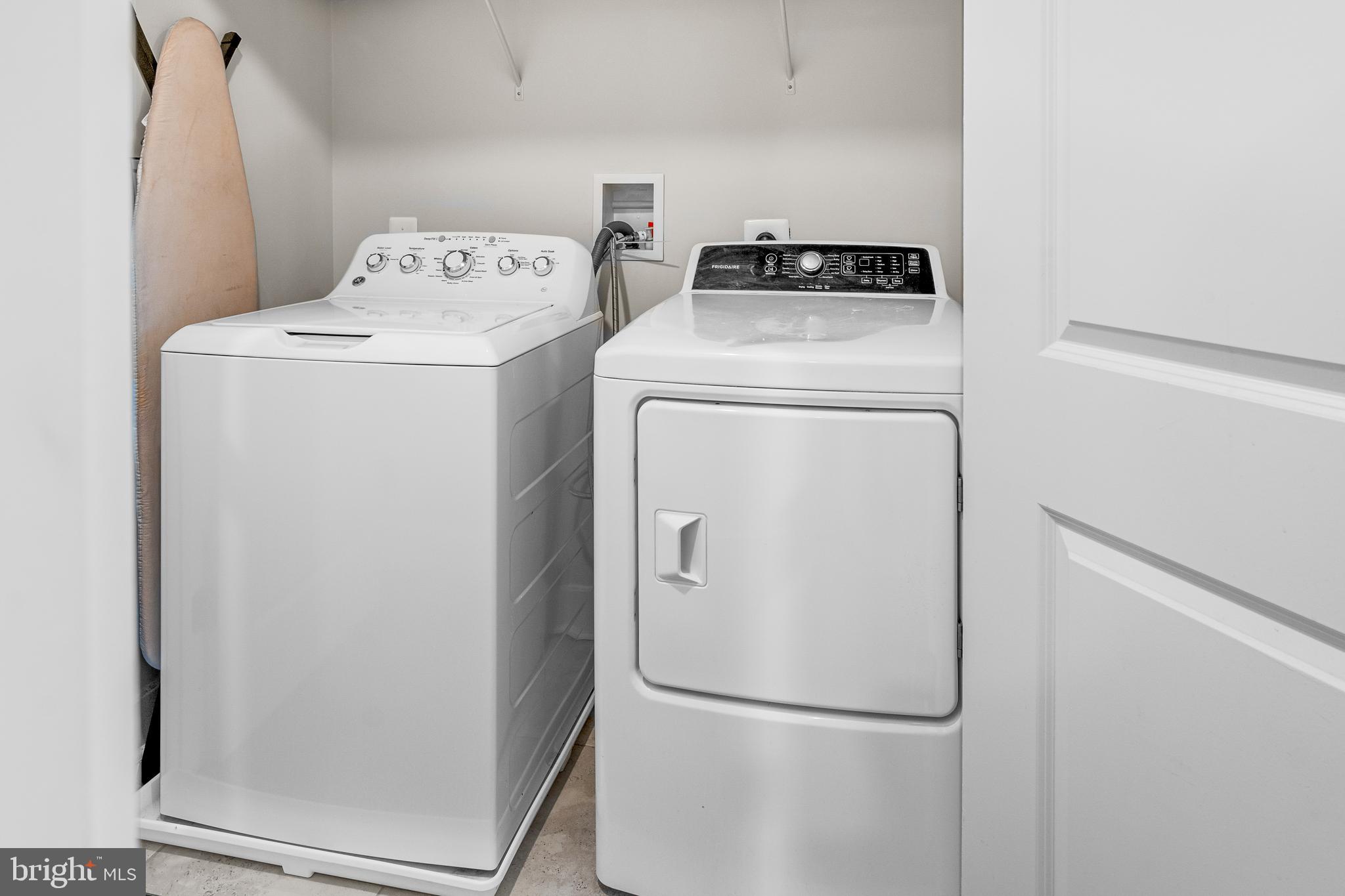 WHITE PLAINS - Residential