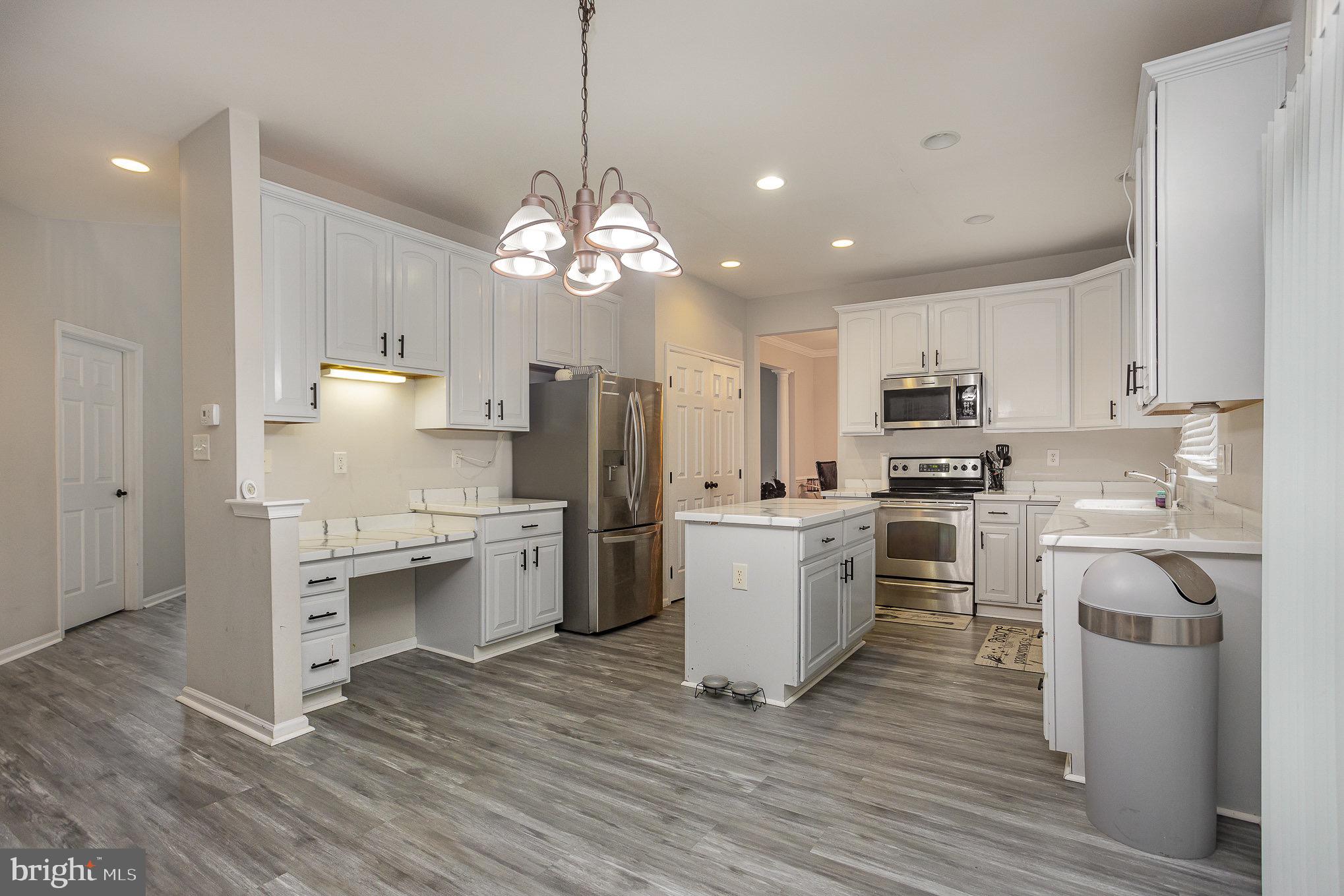 LOGANS RUN - Residential