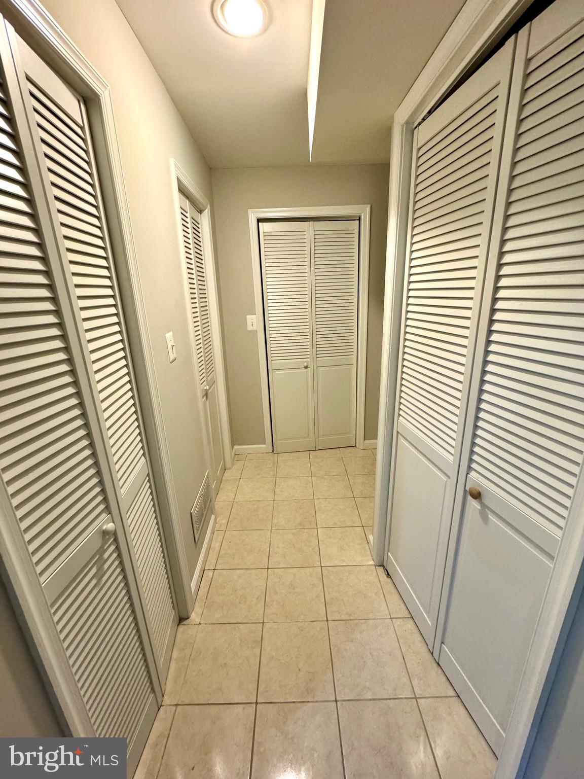 LOGANS RUN - Residential