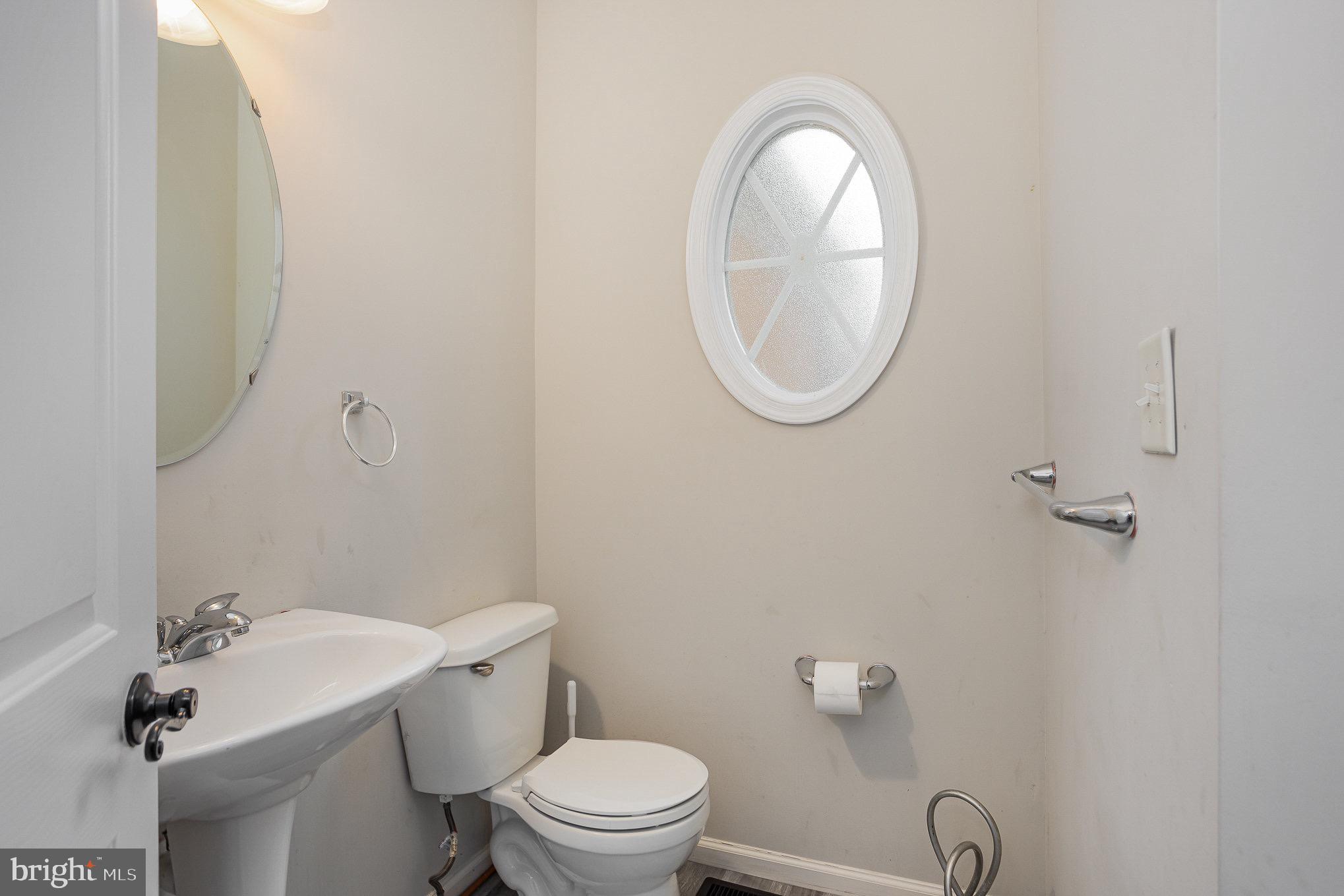 LOGANS RUN - Residential