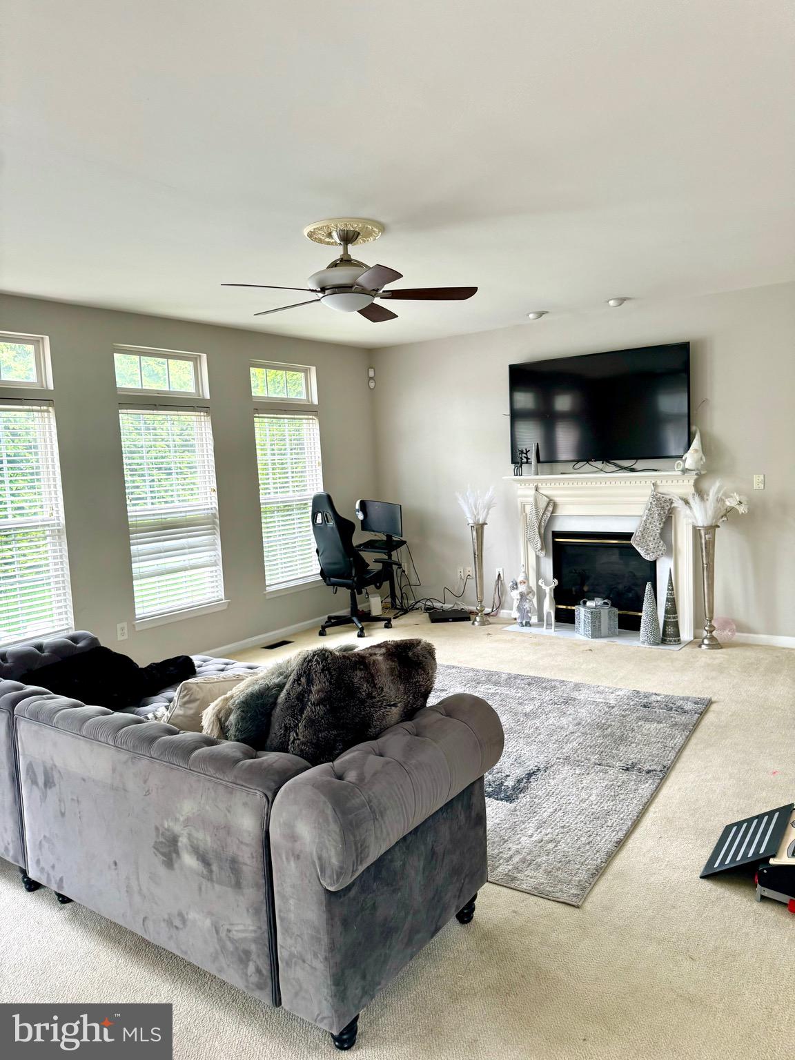 LOGANS RUN - Residential