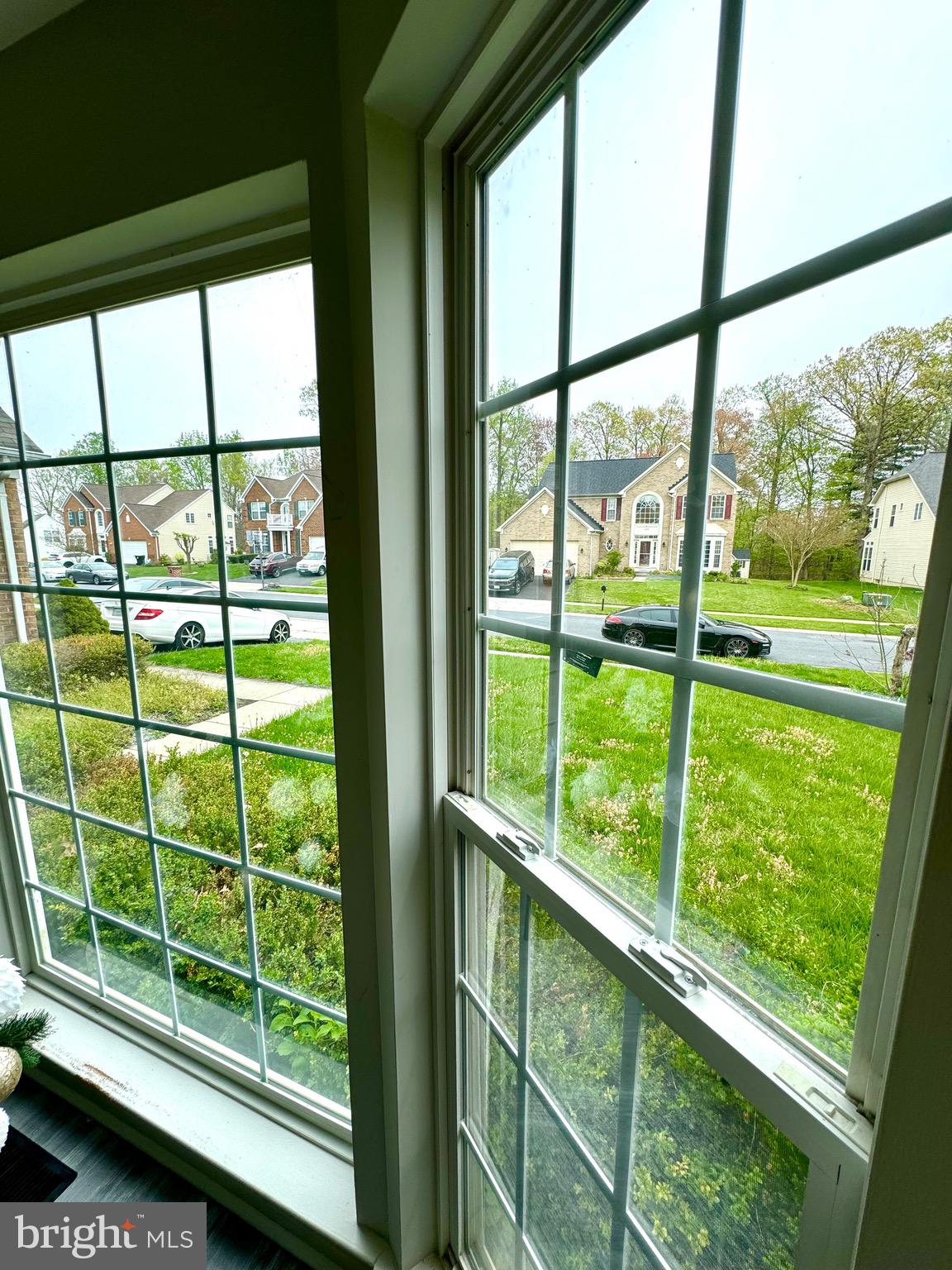 LOGANS RUN - Residential