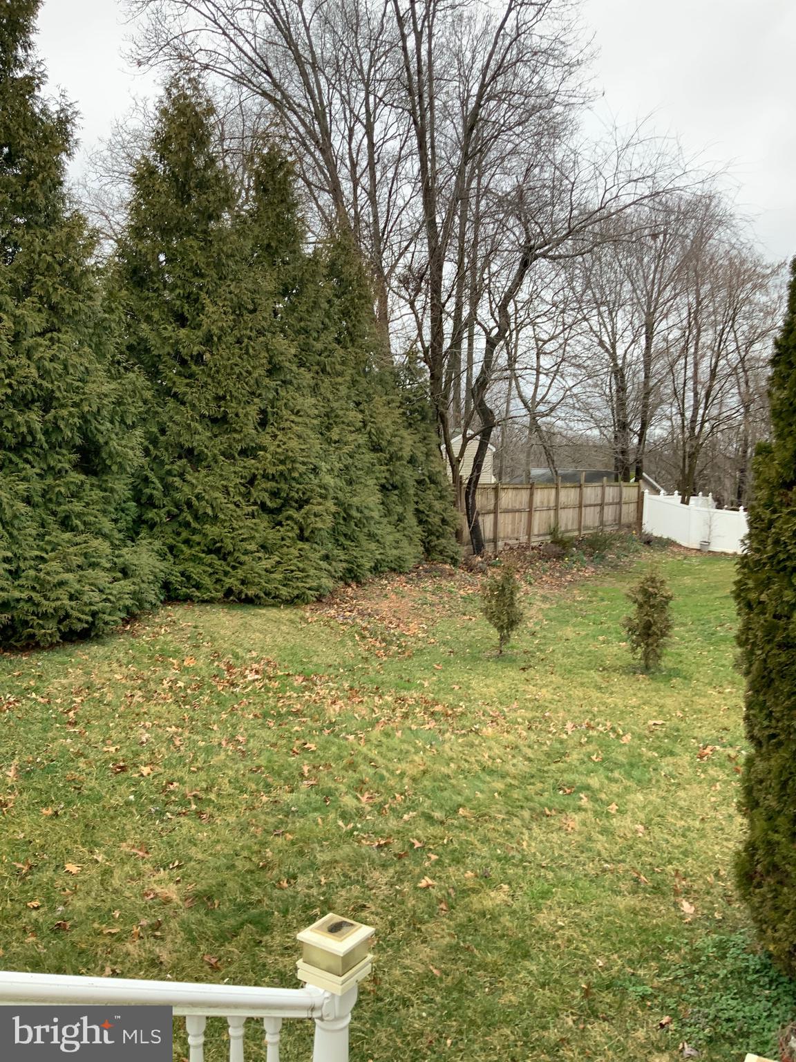 LOGANS RUN - Residential