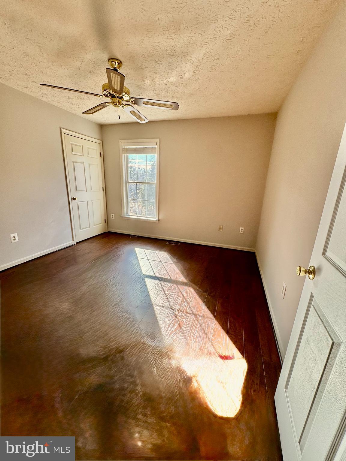 ELBRIDGE ESTATES - Residential