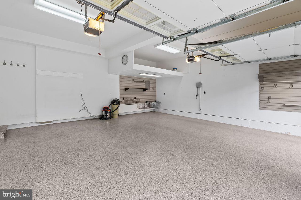 ELBRIDGE ESTATES - Residential