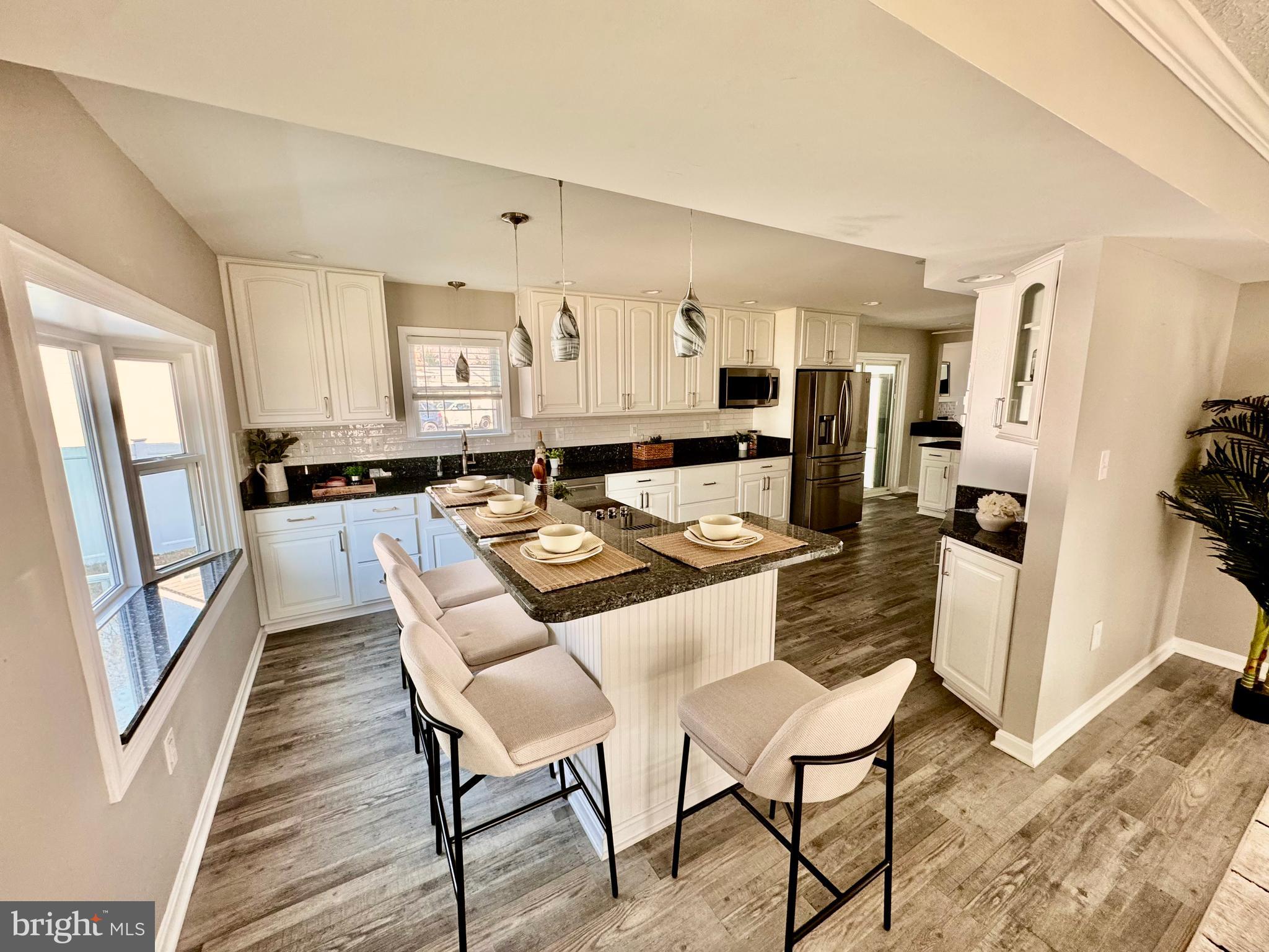 ELBRIDGE ESTATES - Residential