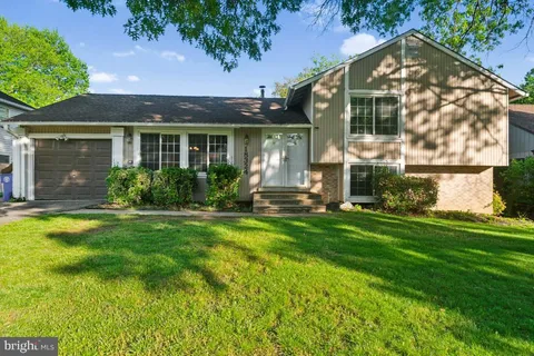 18324 Queen Elizabeth Drive, Olney, MD 20832 - MLS#: MDMC2178758
